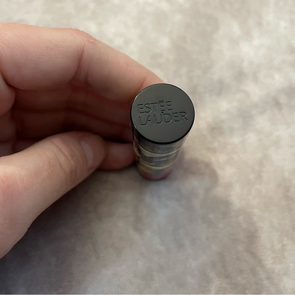 Estée Lauder Pure Color Envy Sculpting Lipstick (Candy 223) - Picture 10 of 10